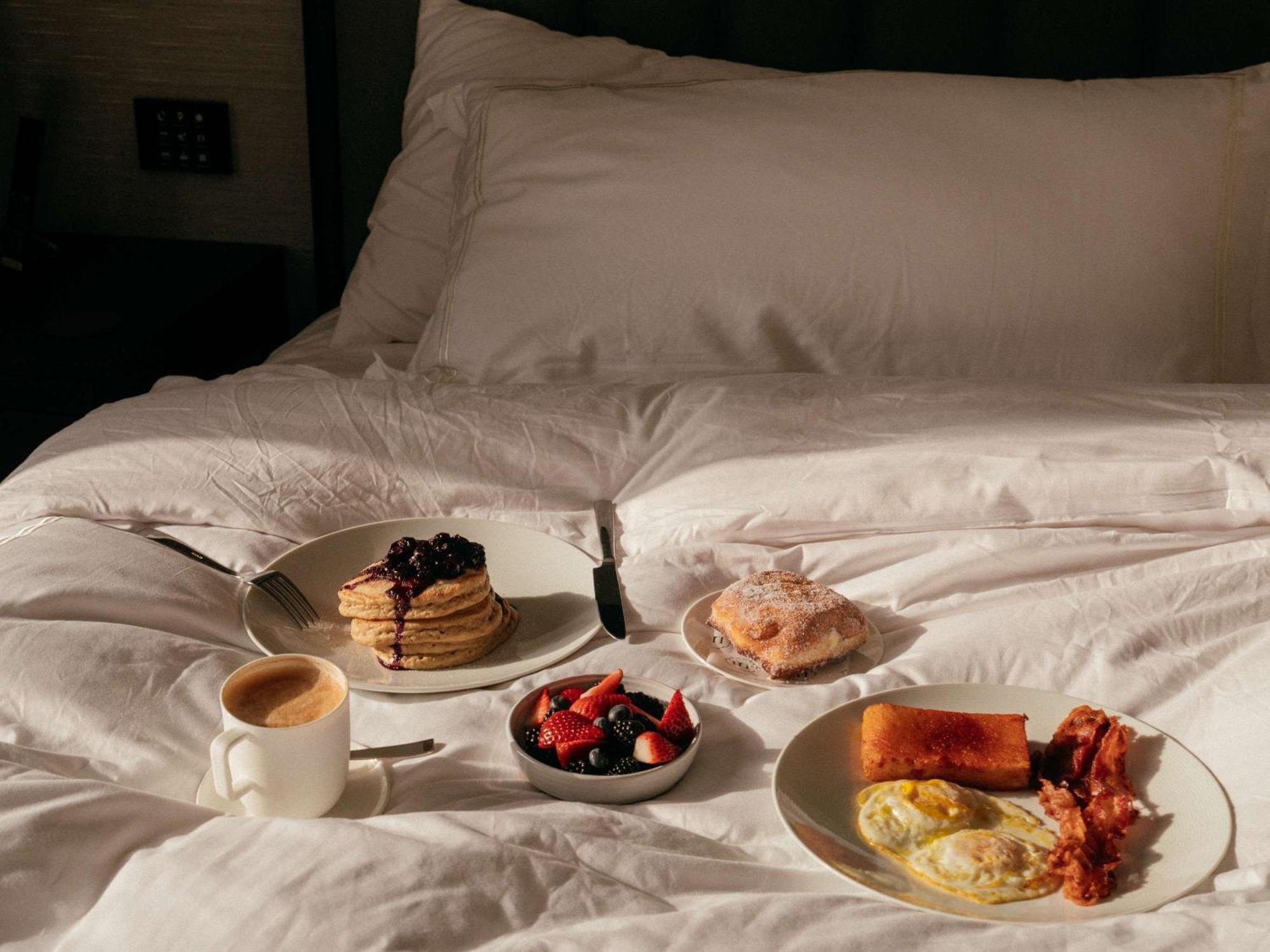 Raffles Boston Hotel Bagian luar foto